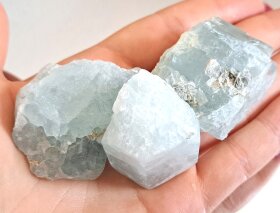 Akwamaryn Kryształ - Energia spokoju i wyciszenia - Bryłka ok.4cm - AKNo16