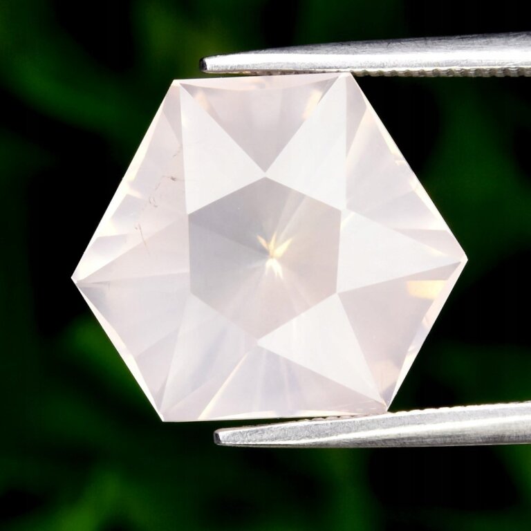 Kwarc Różowy Naturalny 6,90ct Fantazyjny Pięciokąt 14x12mm video - AKW7214 (1)