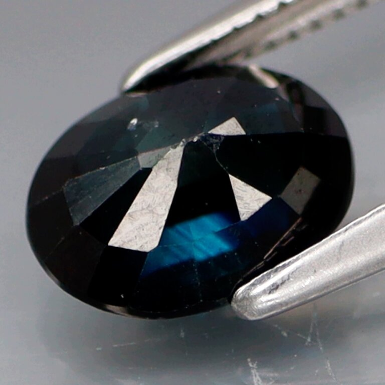 Szafir Naturalny 1,54ct Deep Blue ok.8x6mm - video - HSA7224 (2)